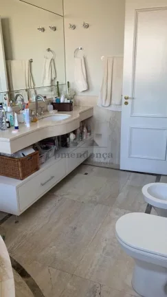 Imagem Apartamento venda no Alto de Pinheiros com 4 sui­tes e 5 vagas, 317m2