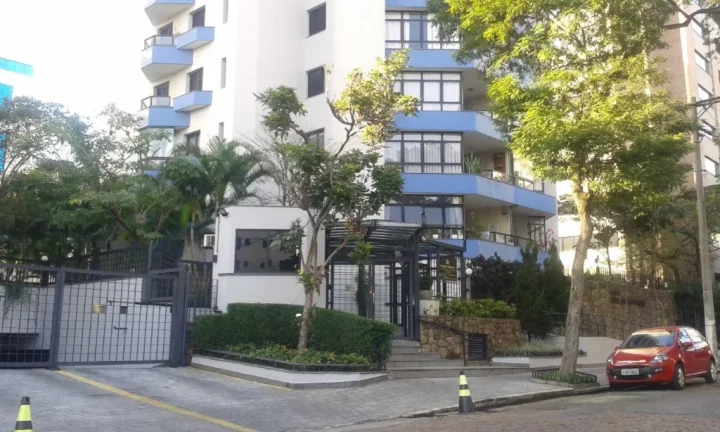 Imagem Apartamento para locação na Vila Nova Conceição, SP: 3 quartos, 1 suíte, 2 banheiros, 2 vagas, 115m²!