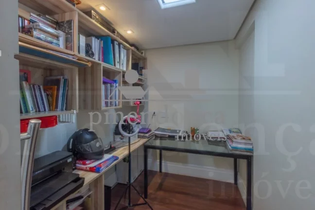 Imagem Apartamento na Vila Romana com 4 quartos (3sui­tes) e 3 vagas, 177m²