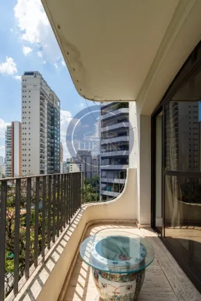 Imagem Apartamento de luxo na Vila Uberabinha, São Paulo-SP, com 3 quartos, 3 suítes e 171m² de área.