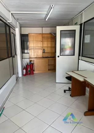 Imagem Prédio Comercial com 3 salas e 2 banheiros para Alugar em Pinheiros!!
