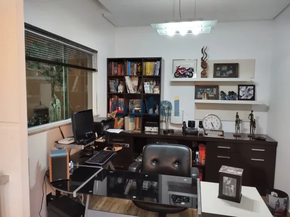 Imagem Sobrado 3 suítes, 5 vagas , com piscina no Rudge Ramos - São Bernardo do Campo