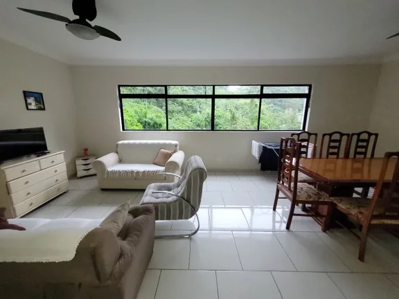 Imagem PITANGUEIRAS – NA QUADRA DA PRAIA, APARTAMENTO TOTALMENTE REFORMADO, LAZER NO PRÉDIO E 02 VAGAS DE GARAGEM.