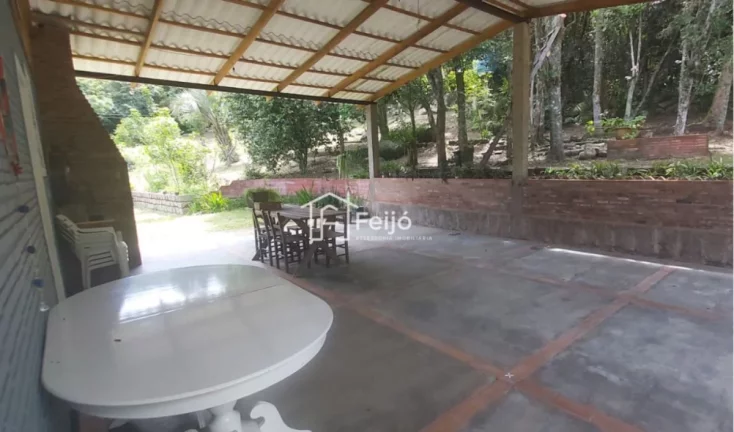 Imagem Lindo Sítio com Casa de 2 dormitórios e suíte - Zona Sul - Bairro Lageado.