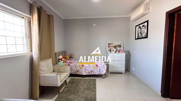 Imagem Casa com 3 dormitórios à venda, 111 m² por R$ 690.000,00 - Diário Ville - Rio Claro/SP