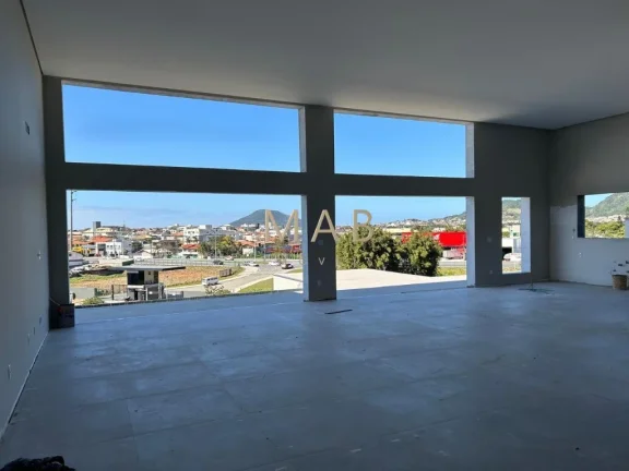 Imagem Imponente residência de luxo à venda em Florianópolis-SC, Ingleses: 4 quartos, 4 suítes, 3 salas, 4 banheiros, 3 vagas, 546,45 m².
