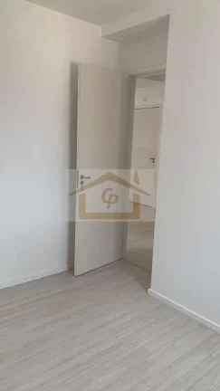 Imagem Condomínio residencial de prédios, com 260 unidades e lazer, recém entregue (2024) Elevador Sala ...
