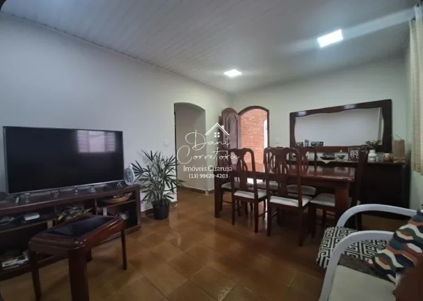 Imagem Casa à venda em Guarujá-SP na Vila Luis Antônio com 3 quartos, 1 suíte, 3 vagas de garagem e 160m² de área.