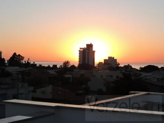 Imagem Casa / Sobrado para Venda em Balneário Camboriú / SC no bairro Praia dos Amores