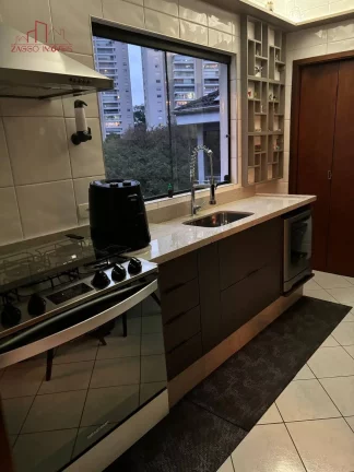 Imagem Oportunidade - Casa com piscina aquecida - 6 Dormitórios.