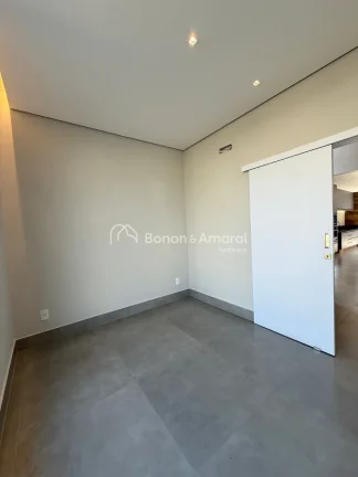Imagem Casa Térrea à venda com 03 quartos por R$ 2.170.000,00 no Condomínio Santorini bairro Parque Bras...