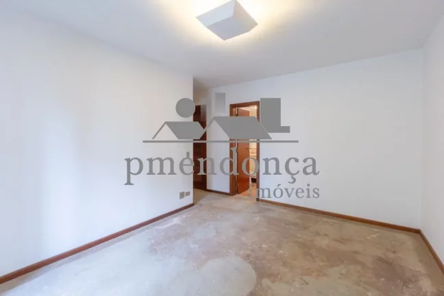 Imagem Apartamento alto padrão em Higienópolis com 230m², 3 suites e 3 vagas.