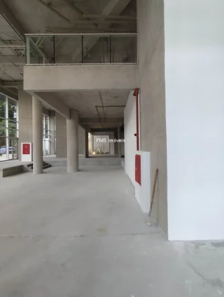 Imagem Loja com 700m2 em Pinheiros.
