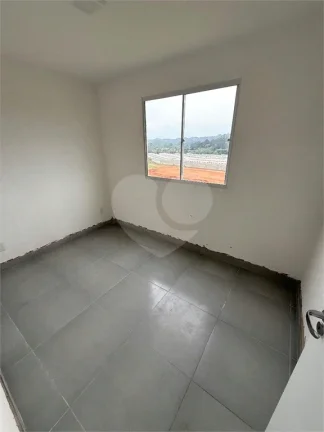 Imagem Casa em Condomínio à venda com 2 quartos em Jardim Petrópolis, Cotia - SP