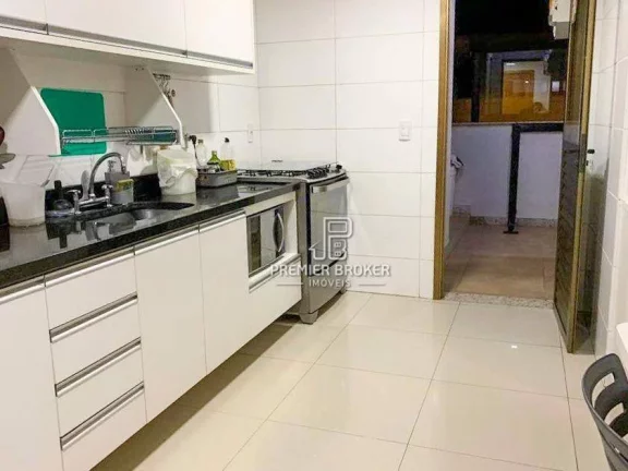 Imagem Cobertura à venda, 227 m² por R$ 1.940.000,00 - Várzea - Teresópolis/RJ