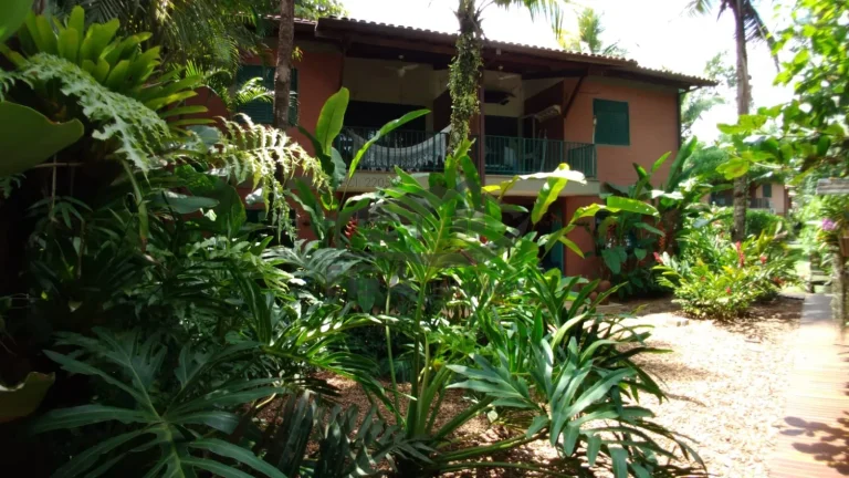 Imagem CASA EM COND, PÉ NA AREIA EM bARRA DO uNA