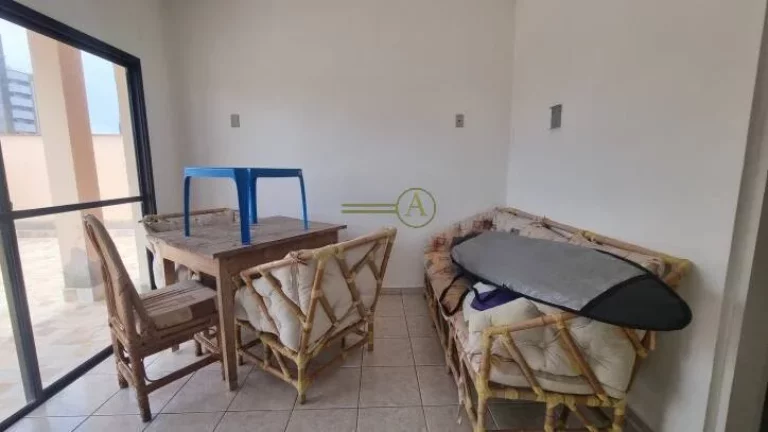 Imagem Cobertura, apenas 500 metros da praia, com vista da praia e do morro