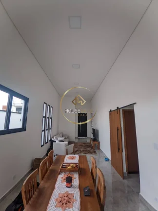 Imagem Casa térrea, 3 Dormitórios (3 suítes), 4 vagas, 300m², Condomínio Malibu.