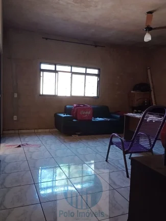 Imagem Casa térrea a venda R$ 270.000, bairro Presidente Dutra com 2 quartos sendo 1 suíte, 3 vagas de garagem em Ribeirão Preto - SP