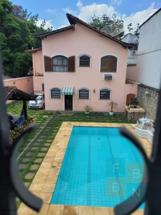Imagem Casa para Locação em Rio de Janeiro / RJ no bairro Pechincha
