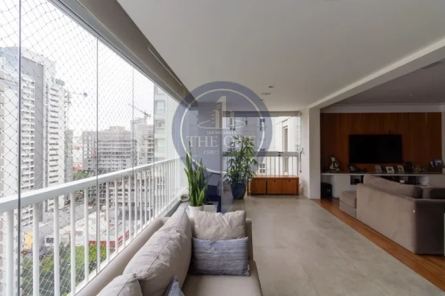 Imagem Apartamento de luxo em Moema, São Paulo-SP: 4 quartos, 3 suítes, 2 salas, 4 banheiros, 3 vagas de garagem, 181m².
