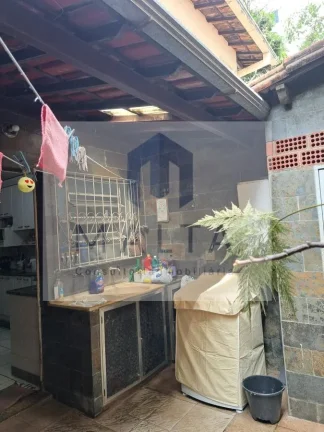 Imagem Casa Geminada para Venda em Belo Horizonte, Dona Clara, 3 dormitórios, 2 banheiros