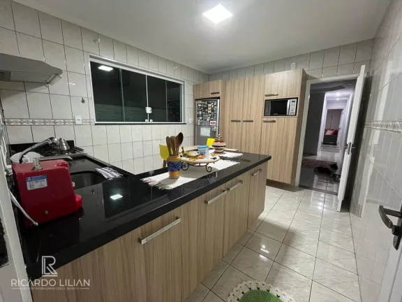 Imagem Sobrado com 3 dorms sendo uma suite, duas vagas e edicula no Jardim Textil - Proximo ao Analia Franco