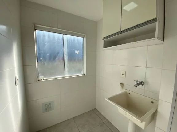 Imagem Apartamento com 2 dormitórios sendo uma suite e varanda na Vila Barão