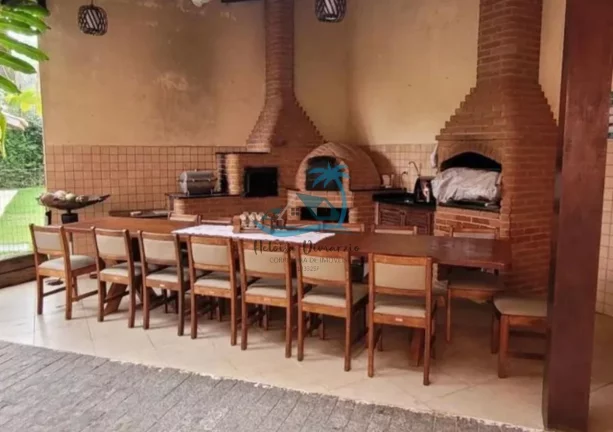 Imagem Magnífica casa em condomínio fechado a venda em Ubatuba.