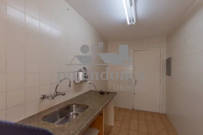 Imagem Apartamento em Pinheiros com 92m², 3 quartos (1sui­te) e 2 vagas fixas.
