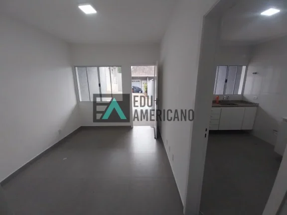 Imagem Casa térrea reformada condomínio vila Atibaia 2 dorm. Jd. São Felipe