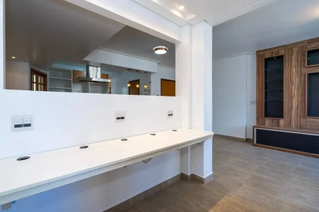 Imagem Apartamento 92M², 2Q, 1 Suíte, 2 Banheiros, Cooktop, Forno Embutido.
