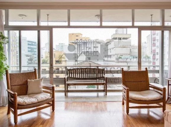 Imagem Apartamento Higienópolis 1 por andar com 323m², 4 quartos (2 suítes) e 2 vagas!