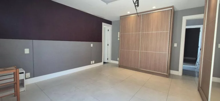 Imagem Casa com 4 Quartos à Venda, 300 m² em Barra Da Tijuca - Rio De Janeiro