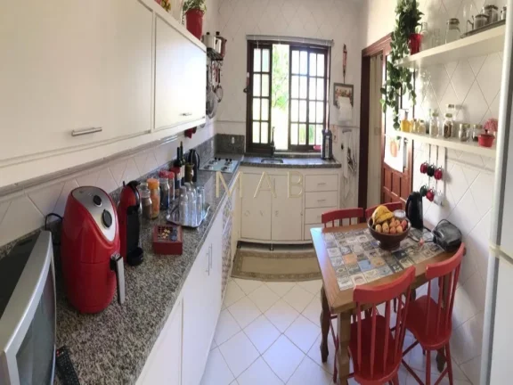 Imagem Imperdível casa à venda em Florianópolis-SC, bairro Ingleses: 5 quartos, 1 suíte, 3 salas, 4 banheiros, 3 vagas, 225m².