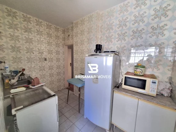 Imagem PITANGUEIRAS- UMA QUADRA DO MAR , GARAGEM DEMARCADA NO PRÉDIO , LOCALIZAÇÃO ESPETACULAR.