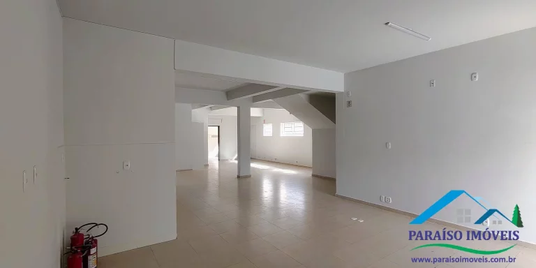 Imagem Ponto Comercial de 120m² para Aluguel no Centro de Paraisópolis, MG