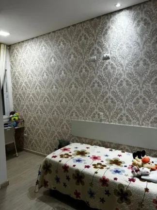 Imagem Casa em Condomínio de Luxo à Venda em Sorocaba-SP: 3 quartos, 3 suítes, 3 salas, 5 banheiros, 4 vagas e 220m² de área.