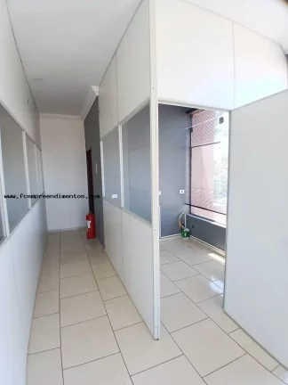 Imagem Salão Comercial para Locação em Limeira, Vila Queiroz, 1 banheiro, 3 vagas
