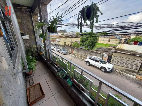 Imagem EXCELENTE CASA TRIPLEX COM MAIS DE 150M² E TERRAÇO AMPLO