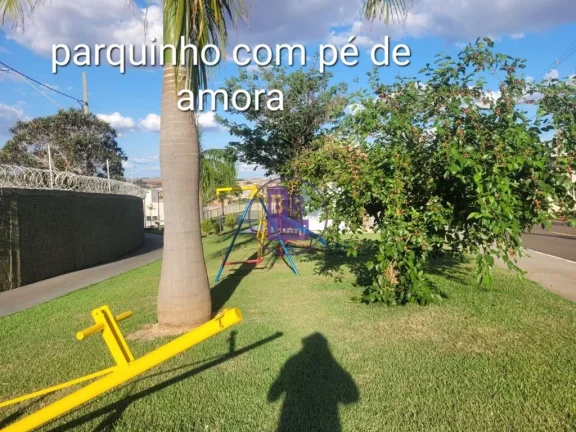Imagem Lindo Sobrado em condomínio fechado na Região Norte de Londrina