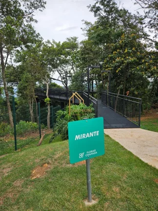 LOTE À VENDA NO CONDOMÍNIO FLORAIS CHAPADA