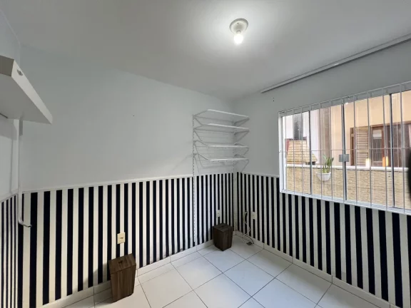 Imagem Casa / Sobrado para Venda em Florianópolis / SC no bairro São João do Rio Vermelho