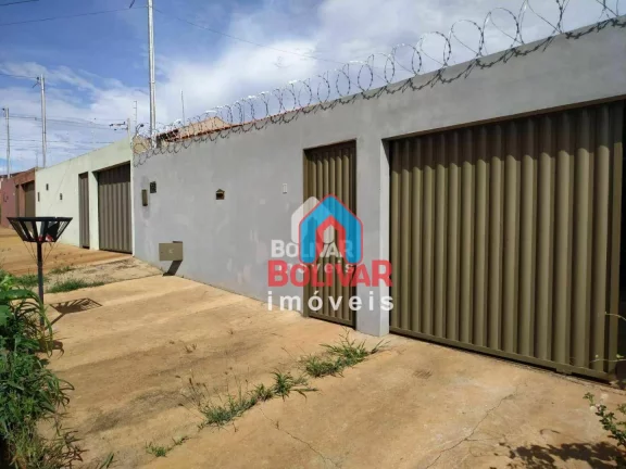Imagem Casa com 2 dormitórios à venda, 80 m² por R$ 200.000,00 - Setor Buritys - Itumbiara/GO