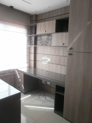 Imagem Conjunto Comercial, 76,11m2, à venda em Curitiba, Centro