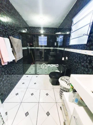 Imagem Sobrado com 3 dormitórios à venda, 350 m² por R$ 550.000,00 - Água Chata - Guarulhos/SP