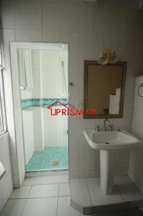 Imagem Edificio frente ao mar. Vendo 3 dormitórios, 1 suite 1 vaga Gonzaga