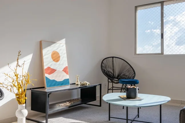 Imagem OPORTUNIDADE IMPERDÍVEL ! Apartamento Reformado 92M², 3Q, 1 Suíte, 2 Banheiros, 1 Vaga, Academia, Quadra, Playground, Salão de Festas, Salão de Jogos.