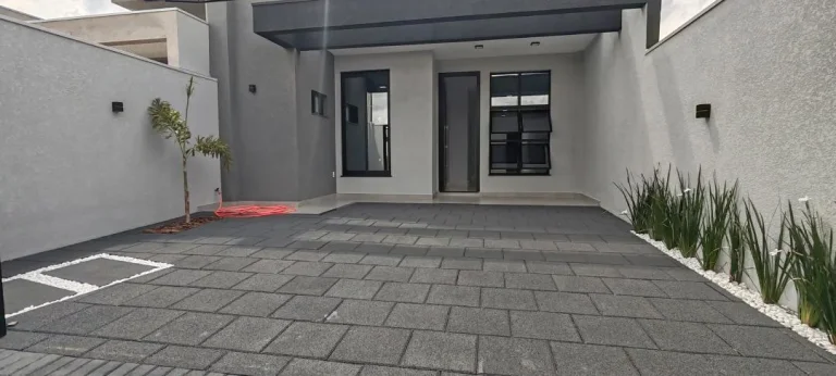Imagem Casa à venda em Cascavel, Parque Verde - 112m² - Churrasqueira, Suíte, Portão Eletrônico