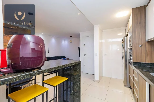 Imagem Apartamento com 2 quartos, sacada com churrasqueira e sacada na suíte à venda por R$ 589.000 - Novo Mundo - Curitiba/PR